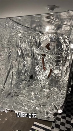 _rockstar_sanchez_ (@_rockstar_sanchez_)’s video of midnight