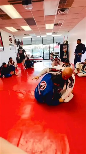 Jiu Jitsu Online | BJJ Coach Intl Association #jiujitsu #bjj on Instagram: "7 Days for you to go there and check the content. Get access to 1,800 videos covering all styles, positions, games, Gi and No Gi. This Butterfly Sweep counter drill is one of the most valuable exercises to practice if you want to neutralize one of the most common sweeps in Jiu Jitsu. It is not only about defense, it is about surprising your opponent with perfect timing, shifting the momentum, and developing balance and c