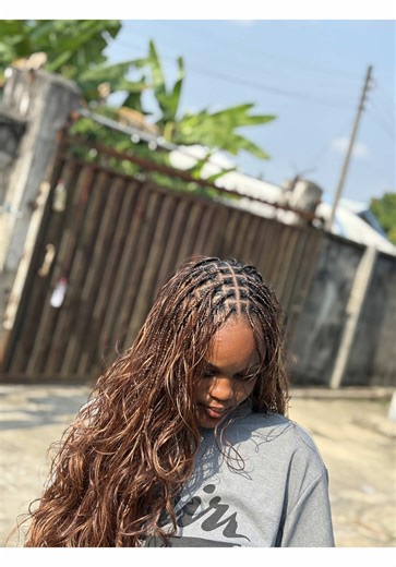 Color 30/33 French curls braids, 4 bundles used 😍😍dm on WhatsApp to book an appointment or get extensions 🥰#frenchcurls #color30and33mix #color30frenchcurls #frenchcurlsbraids #frenchcurlsinportharcourt