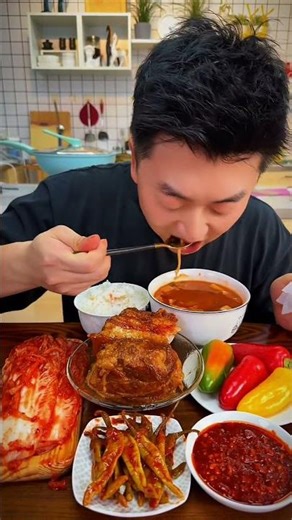 The kimchi I ate was export-grade, crunchy, and not salty..... #crunchy #amazing #eating #asmr