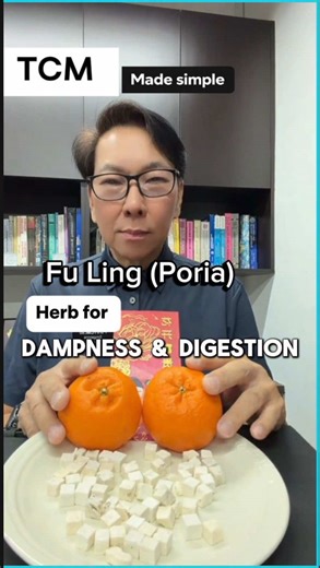 - Fu Ling (茯苓) is not just a “dampness herb.” It works on three major systems: 1️⃣ Fluid metabolism 2️⃣ Digestion (Spleen Qi) 3️⃣ Emotional stability (Shen) On its own, Fu Ling helps: • Mild bloating • Loose stools from deficiency • Heaviness with fatigue • Mild fluid retention But when combined with other herbs, it becomes more powerful: Fu Ling Bai Zhu → Strengthens weak digestion Fu Ling Ze Xie → Stronger water drainage Fu Ling Chen Pi → Damp Qi stagnation (bloating after meals) Fu Ling Ban X