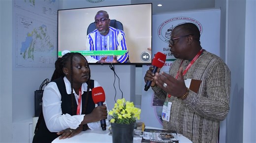 #MiningIndaba2026 Acteur stratégique du développement du secteur minier national, le Bureau des Mines et de la Géologie du Burkina (BUMIGEB) marque, une fois de plus, sa présence à Mining Indaba. À ce grand rendez-vous international, l’institution vient présenter aux investisseurs des données géoscientifiques fiables, structurées et actualisées, véritables leviers d’aide à la décision pour tout projet d’exploration ou d’exploitation. Établissement public chargé de la recherche géologique et mini