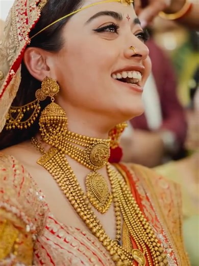 Rashmika and Vijay's Stunning Gold Jewelry Worth 7 Crore