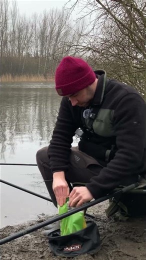 GET THAT CORN IN MATE!😂🎣