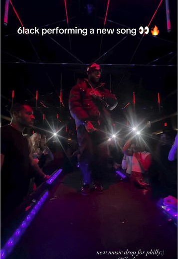 6lack performed a new song in Philly last night 👀🔥 #6lack #fyp