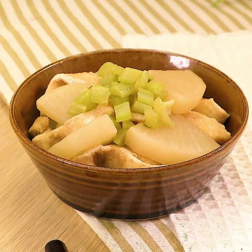 失敗しない優しい味付け！大根と油揚げの煮物のレシピ | デリッシュキッチン