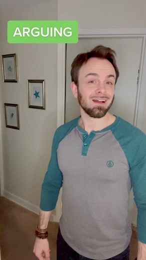 ¿Elegiste la pronunciación correcta de 'arguing'?