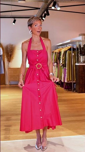 Elegant women's cocktail and event dress ✨ Available in multiple colors ANNESOPHIE 🤍
