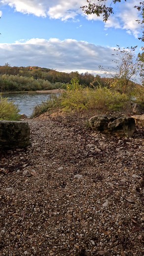 I found a break in the rain and checked out some spots. This is Current River at Deer Leap Conservation near Doniphan Mo. | Show Me Creeks