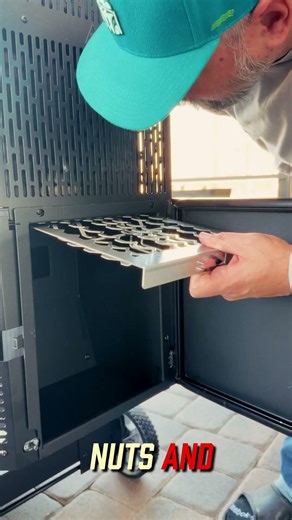 Dad Got a new Smoker!! Masterbuilt Gravity Fed 1050! #shorts