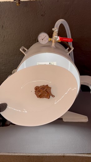 2.6M views · 11K reactions | Vacuum VS Nutella, what’s next??? #science #experiment #asmr | RHCB Experiments | Facebook