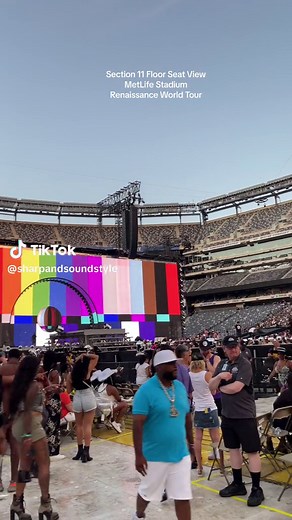 Seating view @MetLife Stadium #floorseats #renaissancetour #renaissanceworldtour #beyonceconcert #floorseatview #fyp #concerttips #concertview #bestseats