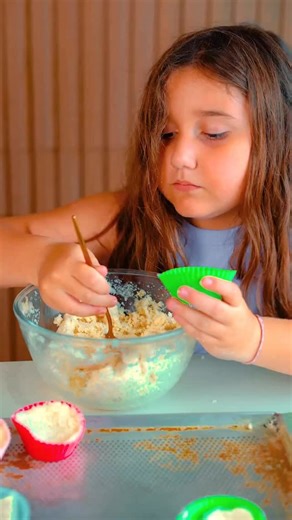 Chef Marcelo Horta on Instagram: "Essa queijadinha é a prova de que dá para comer bem, com ingredientes saudáveis, sem abrir mão do sabor. Ela fica úmida, cremosa e é totalmente sem leite!😋 O segredo para garantir o sabor é ter ingredientes de altíssima qualidade! E você já sabe: todos os itens dessa receita eu encontro no site da Ingredientes Online (@ingredientesonline), a loja de produtos saudáveis mais confiável do Brasil! 🎁 Use o meu cupom MARCELOHORTA no site e garanta um baita desconto