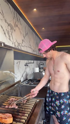 Tarik Othon on Instagram: "MASTER CHEF, Ahi Les voy 😂 #tarikothon #hechoenmexico🇲🇽"