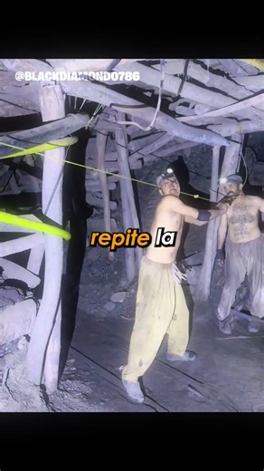 ¿Cómo consiguen extraer carbón de tan profundas profundidades? 😱 #shorts