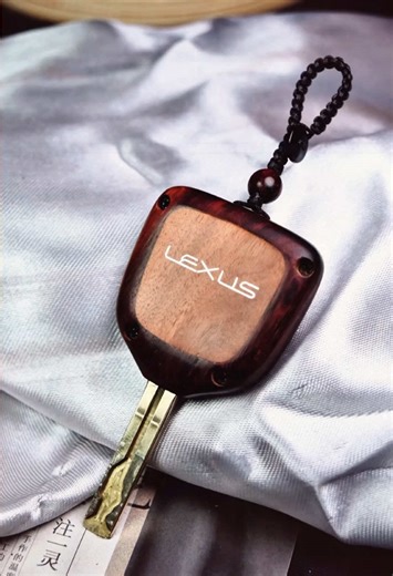 Crafting a Lexus Wooden Car Key: A Journey of Tradition