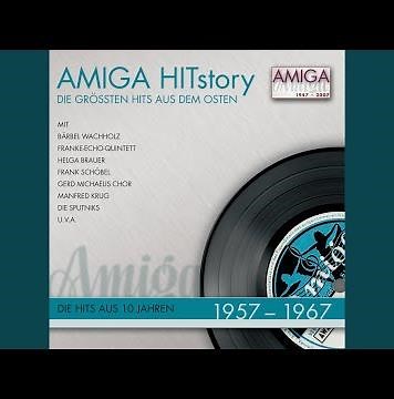 Ein himmelblauer Trabant