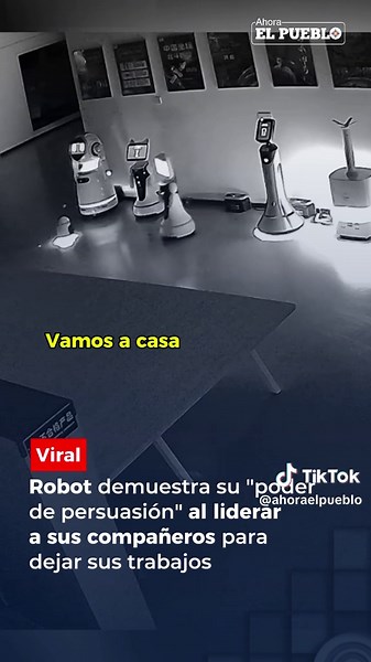 Robot persuadiendo a autómatas en China