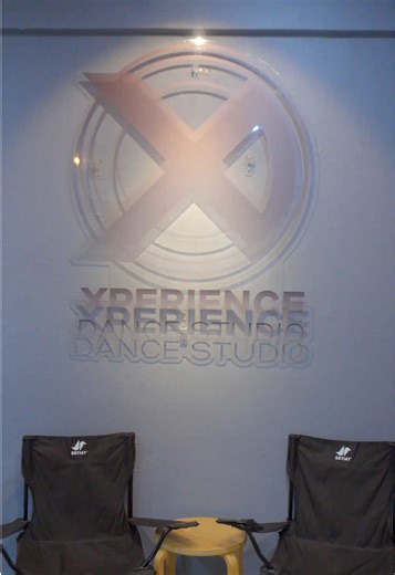 Xperience Dance Studio @ Bandar Puteri Puchong 📍Provide multi-level classes from beginner to advanced for all ages 📍Training courses and private lessons 📍Organised workshops 📍Event space 📍Facility rentals Studio 1 & 2 : RM100/hour Studio 3 : RM80/hour Commercial usage : RM300/hour WhatsApp us @ 010-8997918 for booking & more enquiries! #XperienceDanceStudio #BandarPuteriPuchong