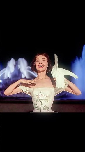 Audrey Hepburn - Funny Face (1957)