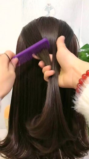 SIDE PART HAIRSTYLE 💚 #sideparthairstyles #easyhairstyles #hairideas #hairtrends #girlhairstyles #girlhair #girlhairbows #girlhairaccessories #girlhairbow #girlhaircut #girlhairstyle | My hair Style