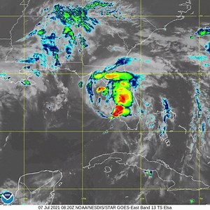 Tropical Storm #Elsa is on final approach to the western coast of Florida this morning. Not long ago, a 56 mph wind gust was reported by a WeatherSTEM station at Cedar Key. Storm surge, heavy rain and and inland flooding remain the greatest threats early on. #FLwx | MyRadar Weather Radar