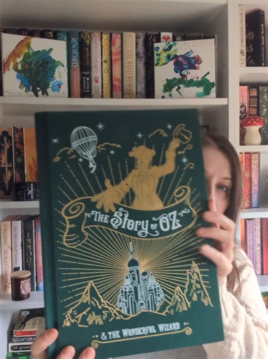 The Story of Oz Pop-Up Book: A Magical Gift