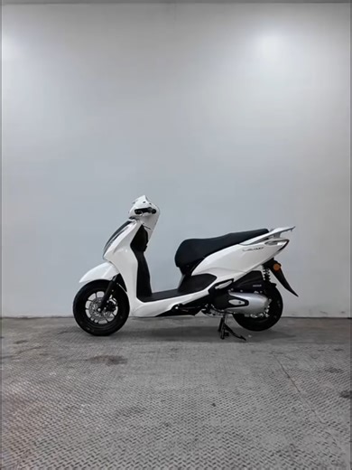 Explore Fresh Shades for Honda Lead 125