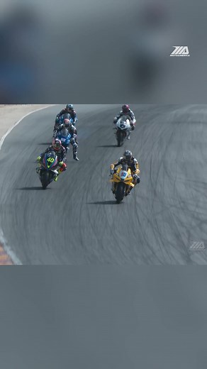 Sean Dylan Kelly and PJ Jacobsen put on a thrilling battle all the way to the final lap. In the closing moments, SDK found just enough pace to break free, creating a small gap and securing his first Quad Lock Superbike victory of the season, and the second Superbike win of his career. 🏆🔥 #superbike #motorsports #motorcycle #racing