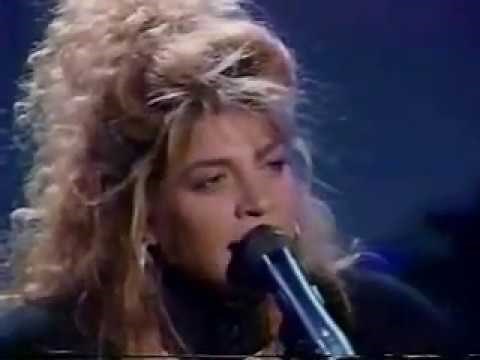 TAYLOR DAYNE (Live) - I'LL ALWAYS LOVE YOU (Rare 80s w / lyrics)