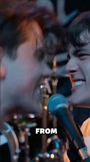 'Now or Never' – The Electrifying Performance from Julie and the Phantoms on Netflix!