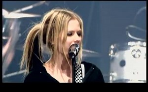 【艾薇儿】2004年法国巴黎演唱会 Live at Paris (France) 07/06/2004 HQ