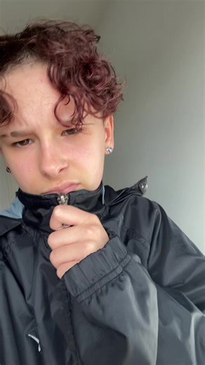 Dites aurevoir à mes cheveux rouges et marrons..