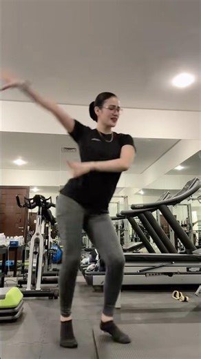 The climb short dance