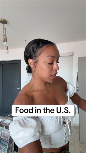 chrysten | travel + lifestyle on Instagram: "I have an anti-information nutrition guide (link in bio) but for your own sanity, start paying super close attention to what’s causing you inflammation! My bloat ended not because I moved abroad, but because I was more aware of my body and what I was putting in it! I was on the strictest of diets and STILL bloated, until I realized certain foods weren’t doing MY body justice. You have to do the same. Mass production in the US has caused a lot of the f