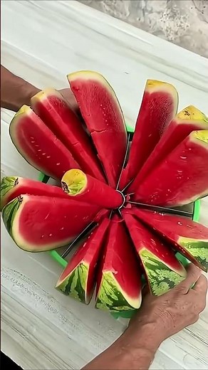 Amazing Watermelon Cutting Tool | Quickly Cuts Watermelon into Perfect Cubes