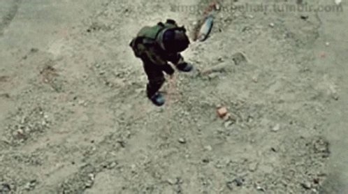 @MeghUpdates Looks like scene from Hurt Locker desi version
