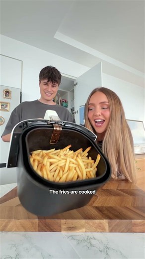 You NEED To Try These PIZZA FRIES 🍟🥲
