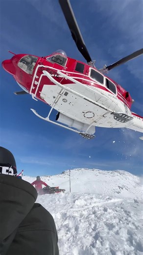 Backcountry Helicopter Snowboarding in Canada