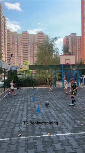 Базовые упражнения для отработки передачи и приема мяча Basic exercises for practicing passing #fyp