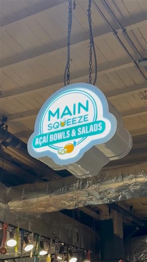 We celebrated the grand opening of our newest merchant, Main Squeeze Açai Bowls & Salads, this week! @mainsqueezephilly brings a fresh flavor to the Reading Terminal Market with a rotating selection of made-to-order salads, signature açai bowls, and artisan toasts on fresh-baked sourdough bread. Stop by to see what’s on the menu! | Reading Terminal Market