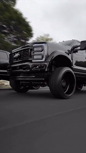 Dually Trucks - Kings of Heavy Duty Performance #liftedtrucks #ford #fblifestyle #dually #truck | Steel inc Customs