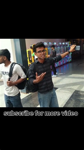 I meet random vlogger in unity one mall #viral #trending #explore #shorts #feed #ayushvlog4057