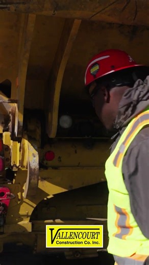 Caterpillar 725 Rear Inspection | Pre-Op Walkaround