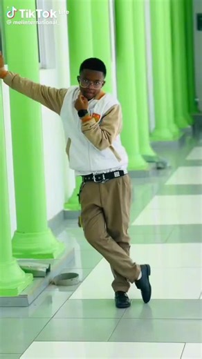 guzzling $sherill (@everlyneayiera442)’s videos with original sound - T-MAN SA