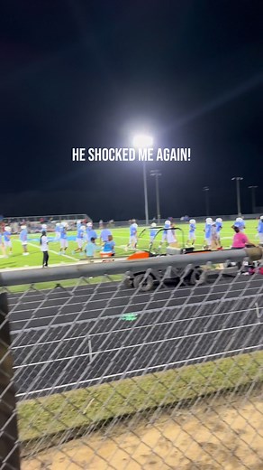 My first home game and I’ve been telling him I wanted to try the food at the concession stand. I’m half paying attention cuz the score was 50 something to zero in the half, we up! Turn the camera and I see him waving me over….. I panicked for a second because WHAT?! I’m not going out there 🤣😂 I jumped down a little to quick for my liking as well lol 🙄😂 But he met me at the gate and handed me some money to go to the concession. I should have kept the camera rolling and recorded my food. Next