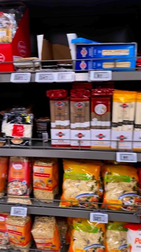 5.1K views · 45 reactions |  Ai poftă de sushi sau ceva cu gust asiatic? La Auchan găsești un raion special cu bunătăți asiatice – de la sosuri, tăiței și condimente, până la ingrediente pentru sushi, ramen sau wok.  E mai simplu decât crezi să-ți faci seara tematică direct acasă. | Auchan | Facebook