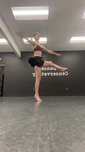 Essential Dance Techniques: Legs and Turns for Dancers