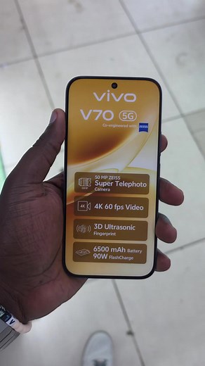 Vivo V70 Full Review - Tech & Features