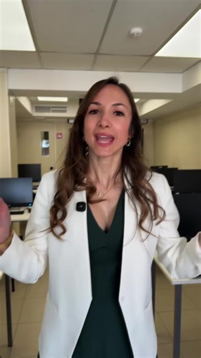 Estas son las FPS que te hacen entrar en una carrera universitaria 🎓 - Con Administración y finanzas puedes hacer ADE - Con asistencia a la dirección haces relaciones laborales y recursos humanos - Con comercio internacional entras al grado de comercio - Con marketing y publicidad al grado de marketing - DAM y DAW te dan acceso a ingeniería informática - Educación infantil te abre las puertas de magisterio - Y agencias de viajes y gestión de eventos te permite hacer turismo Todas estas FPs las 